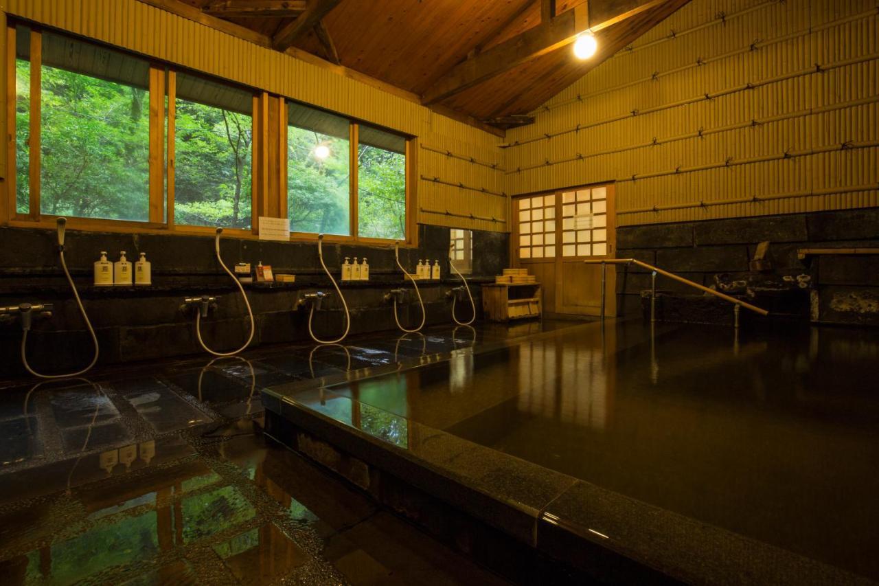 Kurokawa Onsen Oku No Yu Hotel Minamioguni Luaran gambar