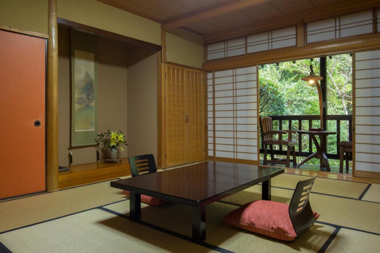 Kurokawa Onsen Oku No Yu Hotel Minamioguni Luaran gambar