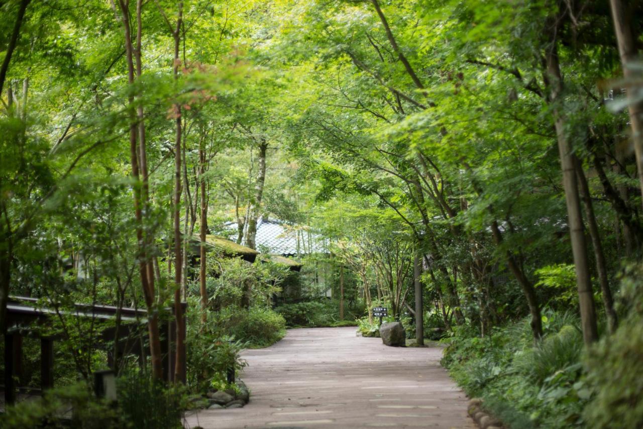 Kurokawa Onsen Oku No Yu Hotel Minamioguni Luaran gambar