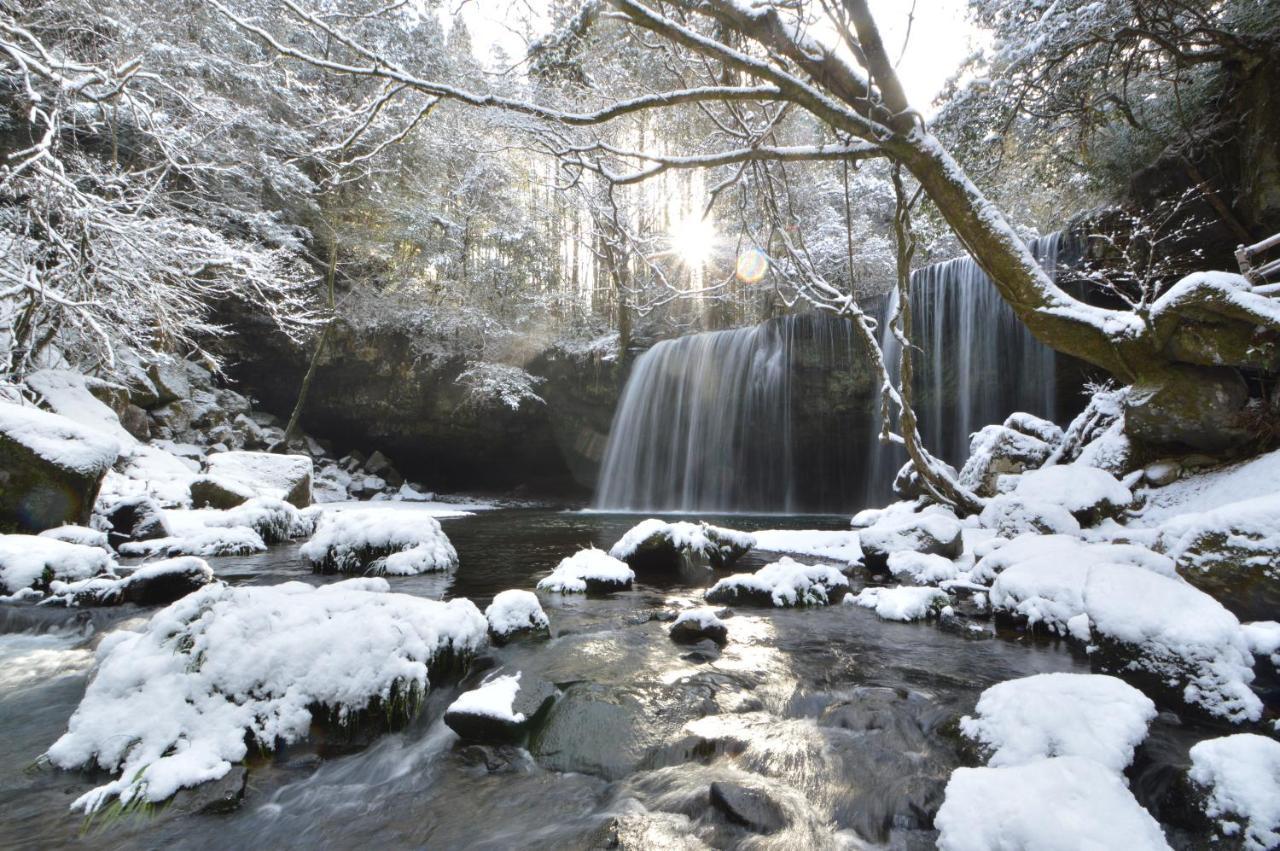Kurokawa Onsen Oku No Yu Hotel Minamioguni Luaran gambar