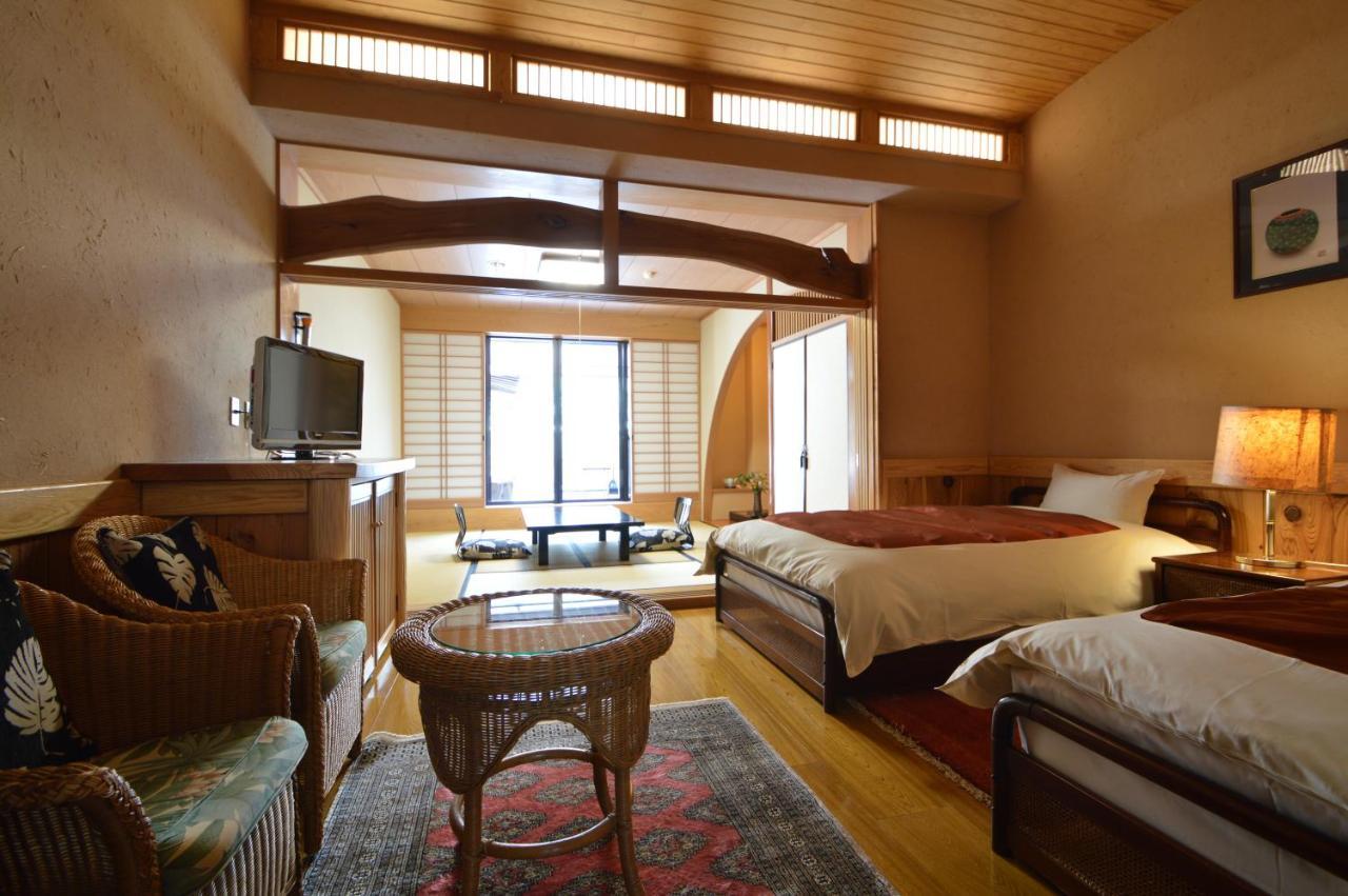 Kurokawa Onsen Oku No Yu Hotel Minamioguni Luaran gambar