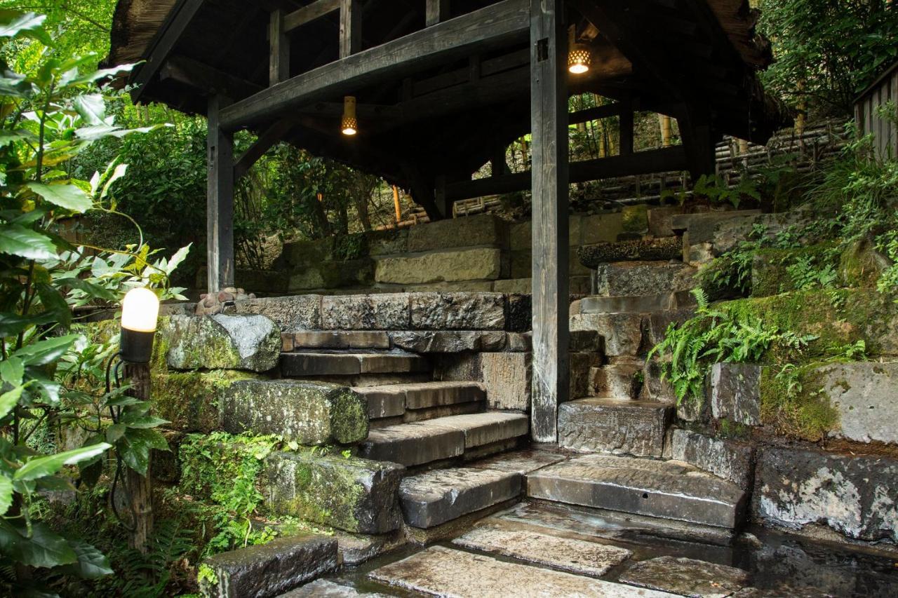 Kurokawa Onsen Oku No Yu Hotel Minamioguni Luaran gambar